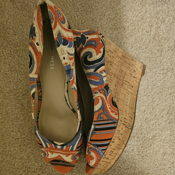 Cheerful NineWest open-toe wedges shoes - Picture 1 of 6